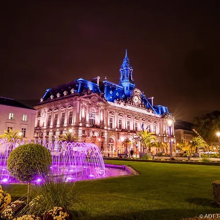 Apartment Le Chateaubriand - Parking - Netflix Tours