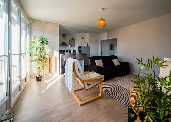 Appartement Le Chateaubriand - Parking - Netflix Tours