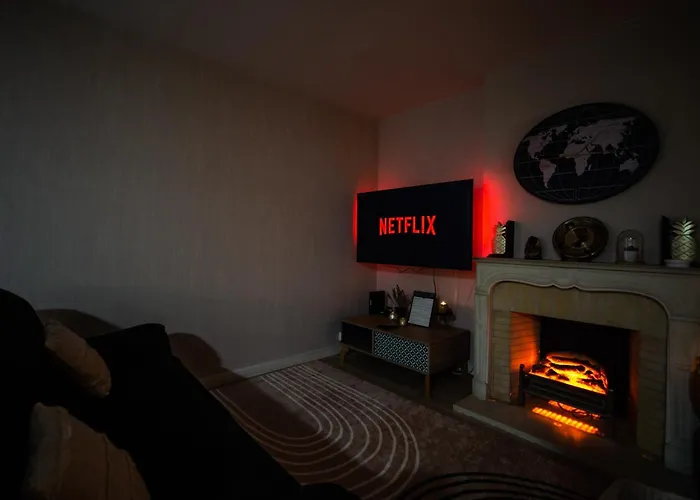 Le Chateaubriand - Parking - Netflix * Tours