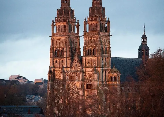 Le Chateaubriand - Parking - Netflix 公寓 *